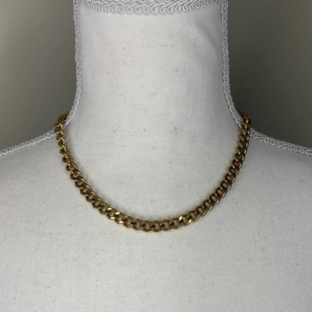 Gold Tone Chain Link Necklace 18”. Vintage
